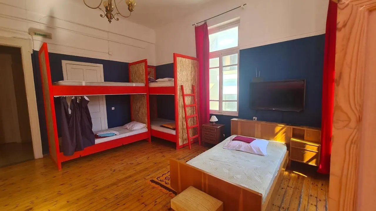 Doukas Hostel Room Heraklion